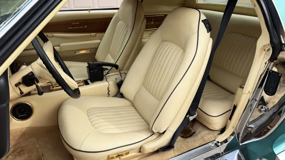 Редкое американское купе Stutz Blackhawk с кузовом ручной работы из Италии выставили на продажу