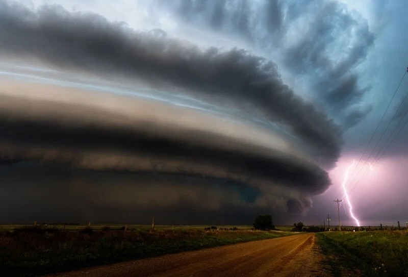 Winner of the Stormy Sky Award. Dennis Hualong Zhang