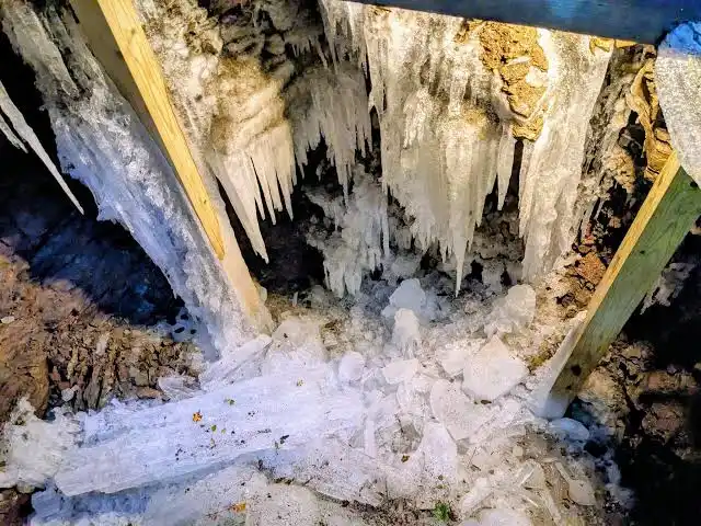 Вечная мерзлота под землёй: тайна ледяных пещер