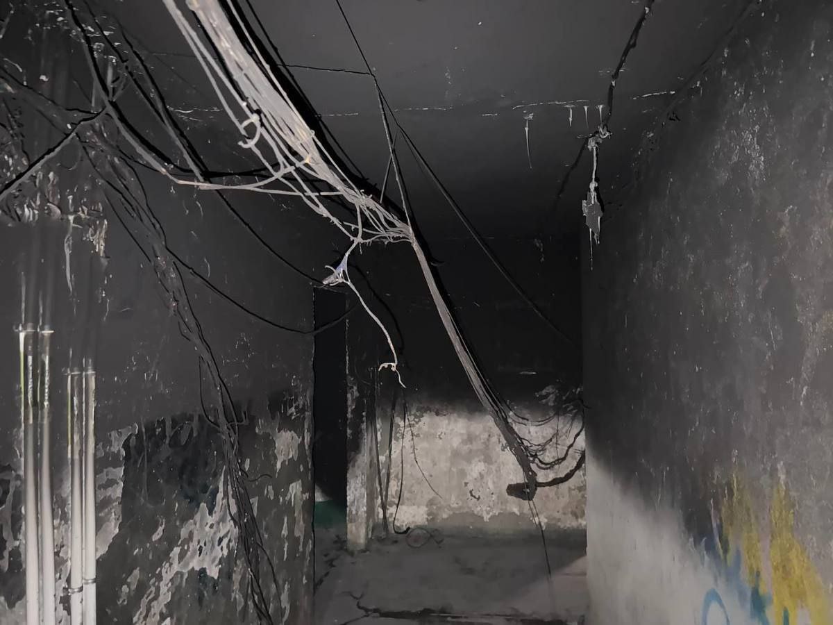 Лифт стал ловушкой: две женщины едва не сгорели заживо во Владивостоке