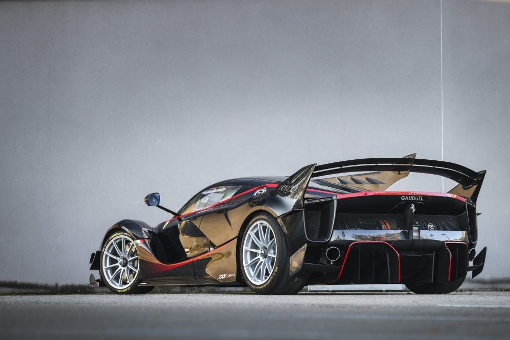Редчайшая Ferrari FXX K Evo с пробегом менее 100 километров уйдёт с молотка