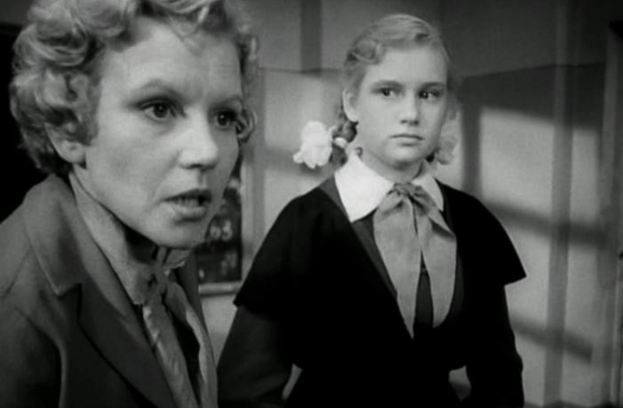 Спустя 22 года. Как выглядят 5 актрис из сериала «Солдаты», и кто их вторые половинки