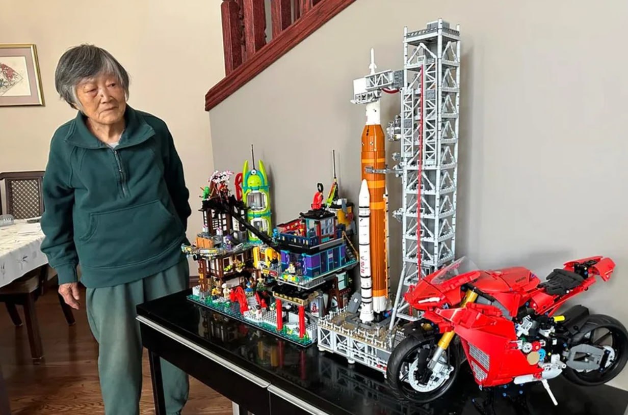 Китайская бабушка восстановила подвижность руки благодаря наборам LEGO