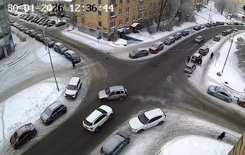 Одним махом притёр 4 автомобиля