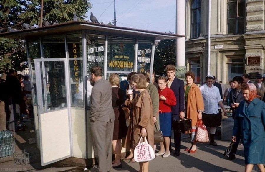 Жизнь в Стране Советов-1