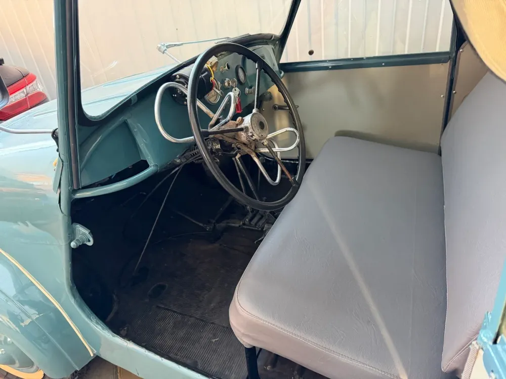 64-летнюю "капсулу времени" в виде мотоколяски СМЗ выставили на продажу