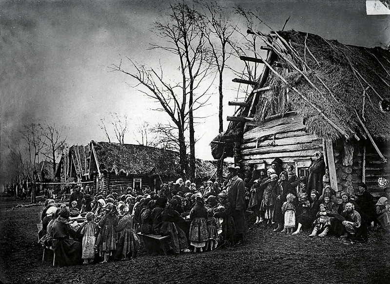Народная столовая в деревне Пралевка Лукояновского уезда. Нижегородская губерния, 1891—1892 годы.