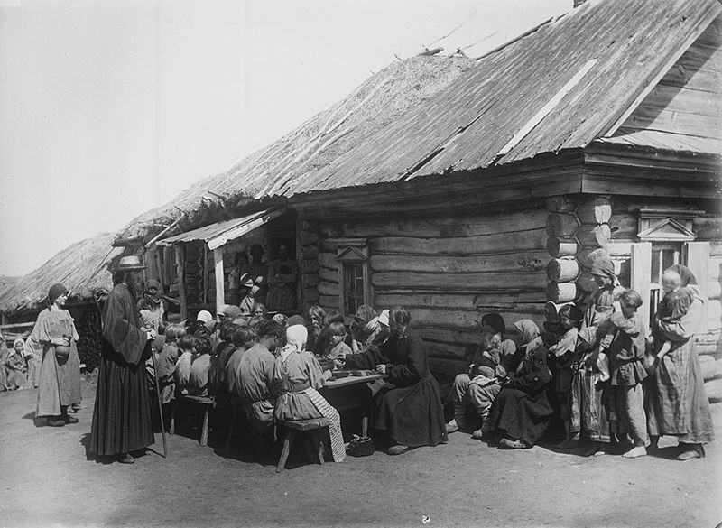 Народная столовая в селе Черновское Сергачского уезда. Нижегородская губерния, 1891—1892 годы.