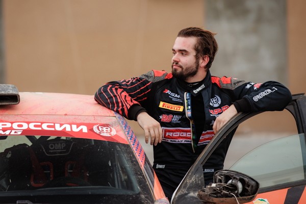 Девиз автогонщика Леонида Рогозина (Обладатель Кубка России по Ралли 2025): «Работать, невзирая на временные трудности»