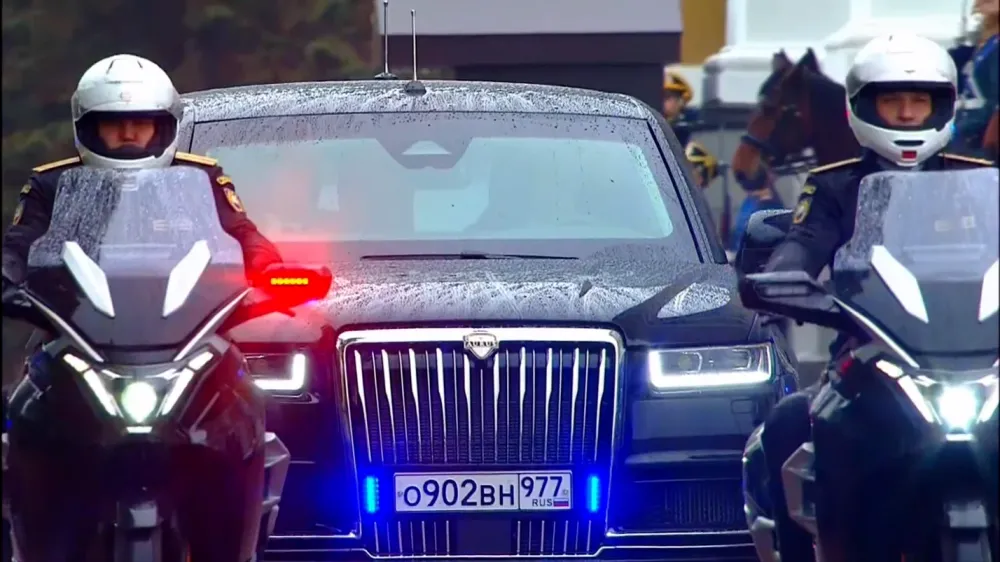 Раскрыты подробности об обновлённом лимузине Aurus для президента России
