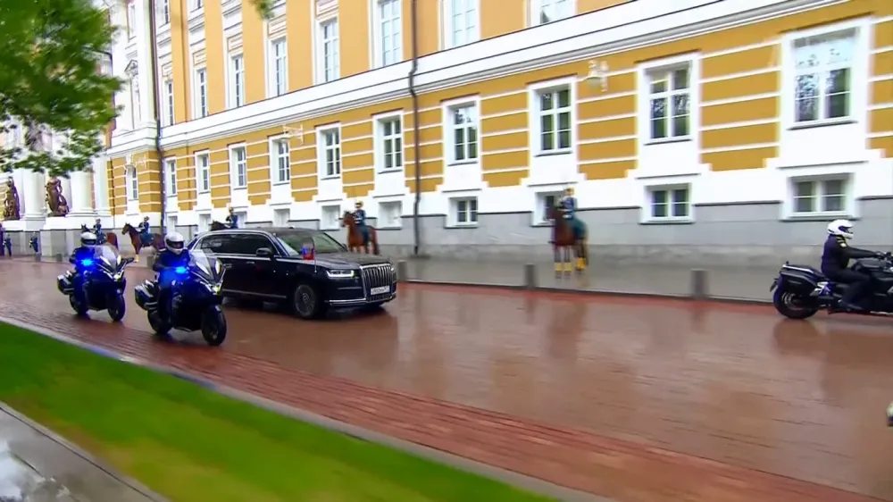 Раскрыты подробности об обновлённом лимузине Aurus для президента России