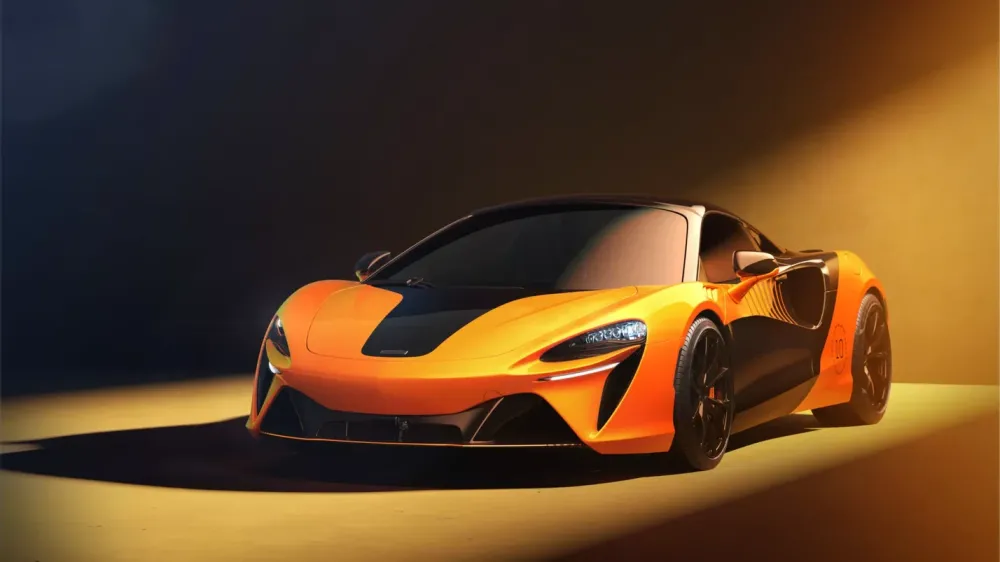McLaren выпустит 10 эксклюзивных суперкаров Artura Spider 