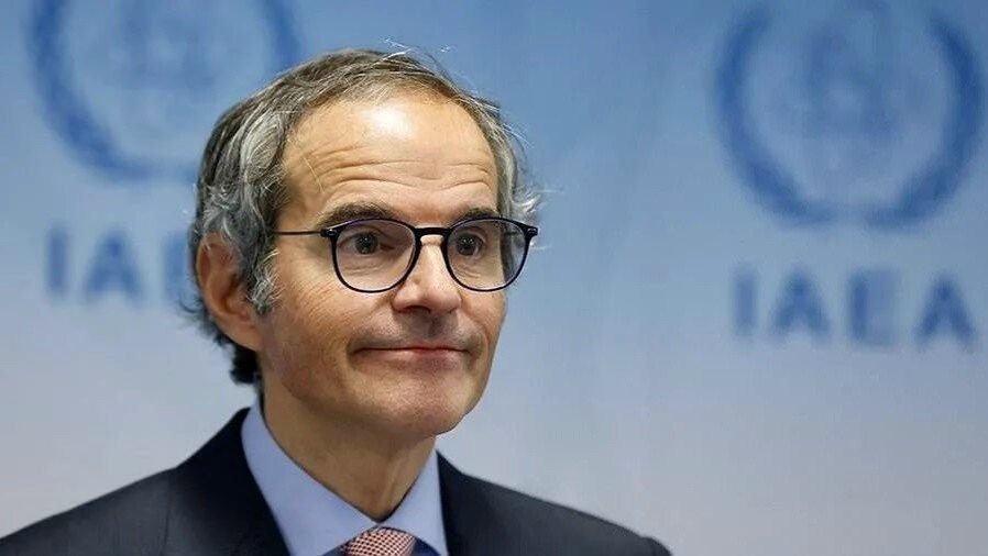 Все АЭС на Украине остановили генерацию после ударов, ситуация опасная – директор МАГАТЭ Гросси. Может быть, пора отдать все АЭС под контроль России?