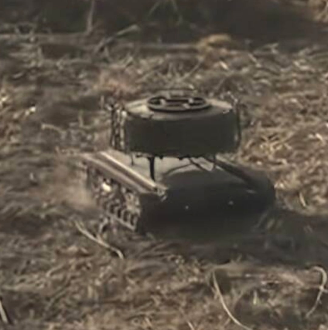 Дурак ничему не учится. Умный учится на своих ошибках. Мудрый - на чужих