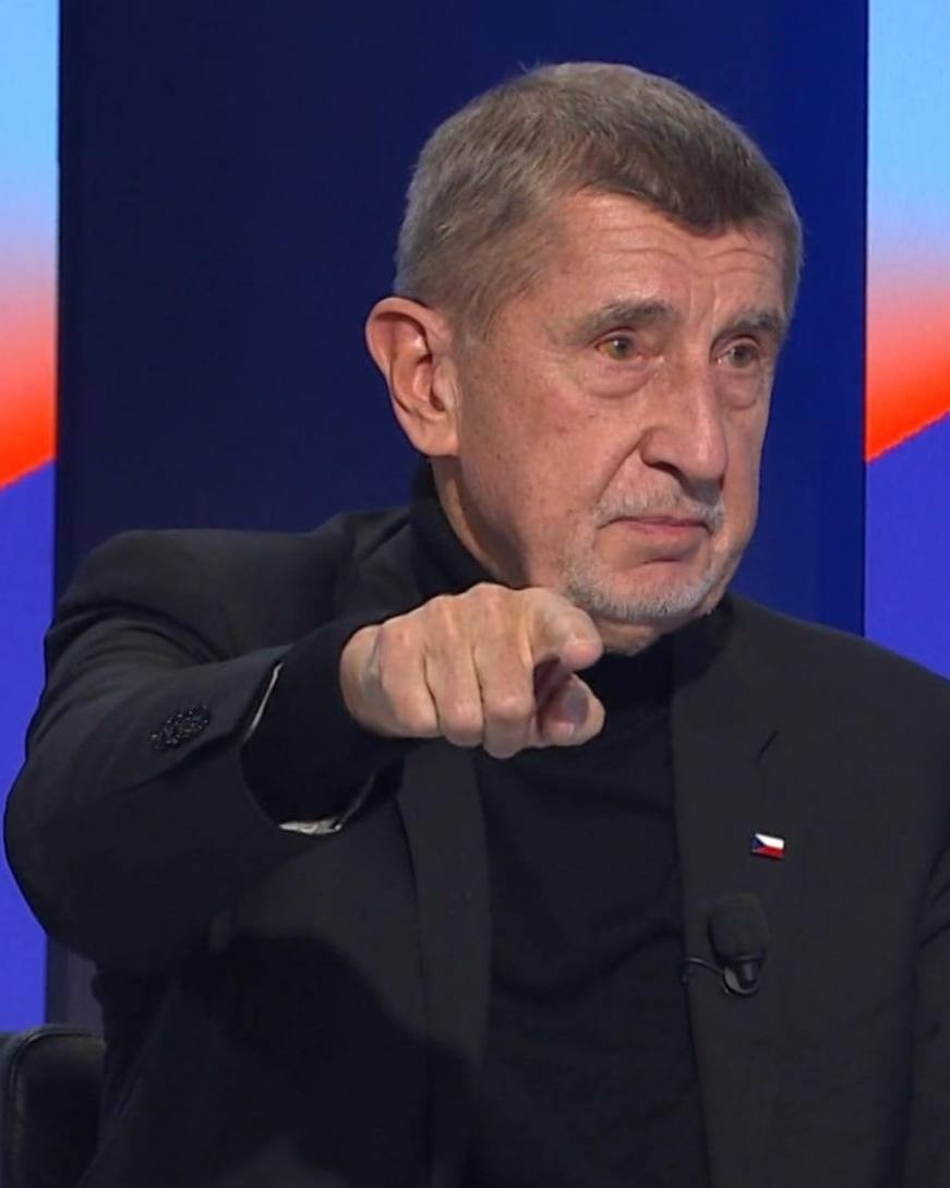 Премьер Чехии обвинил Бориса Джонсона в срыве мирного соглашения между Киевом и Москвой в 2022 году