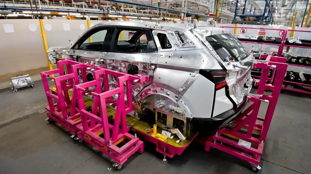 На АвтоВАЗе сварили 217 кузовов Lada Azimut