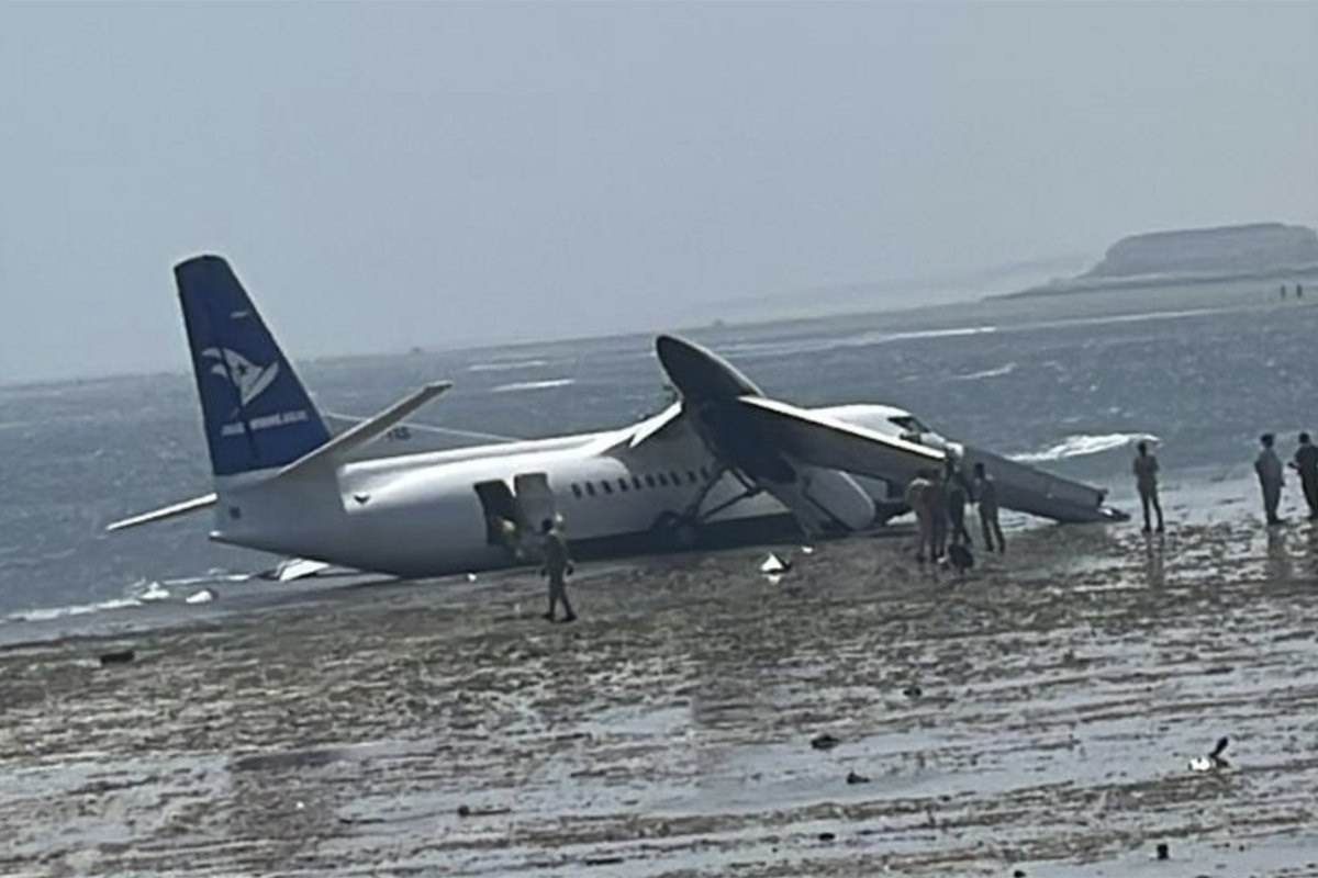 Самолет совершил аварийную посадку в океан и попал на видео