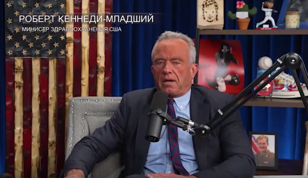 Министр здравоохранения США объяснил, почему не боится микробов