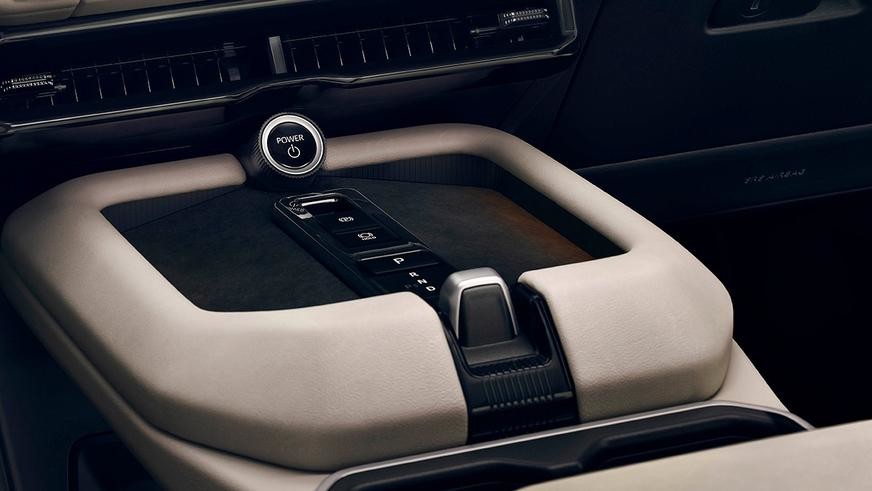 Toyota показала новый Highlander - теперь это электромобиль