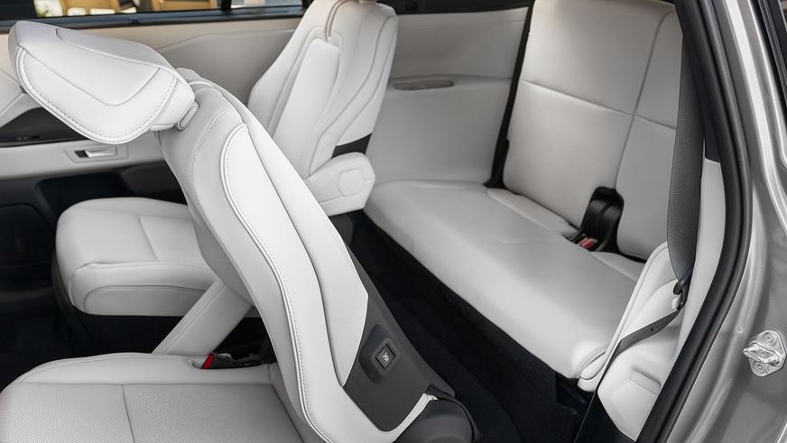 Toyota показала новый Highlander - теперь это электромобиль