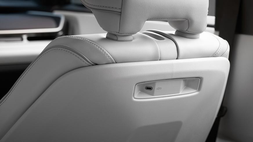 Toyota показала новый Highlander - теперь это электромобиль