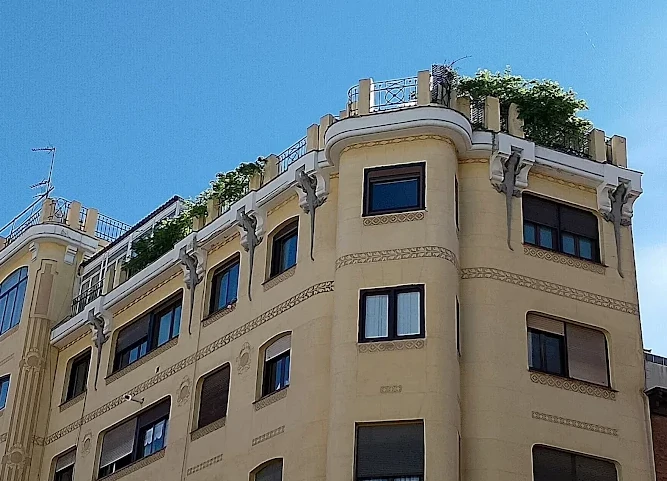 Дом с ящерицами: мадридская загадка рациональной архитектуры