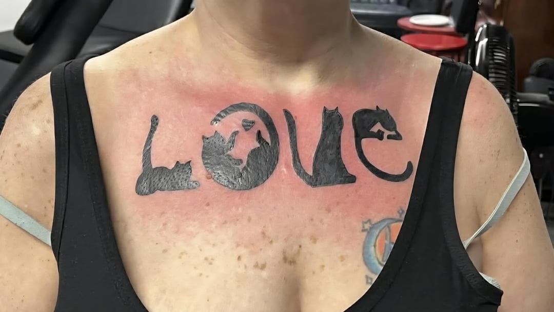 17. Она просто очень любит котиков