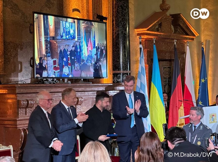 Украинский народ награжден премией имени Эвальда фон Клейста, которую организаторы Мюнхенской конференции по безопасности (MSC) ежегодно вручают за вклад в международное сотрудничество и разрешение конфликтов