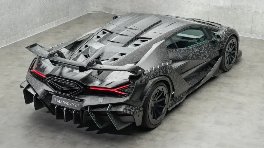 Ателье Mansory превратило Lamborghini Revuelto в экстремальный Carbonado X