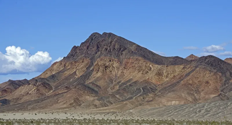Дублинское ущелье: подземный город золотоискателей в скалах Долины Смерти