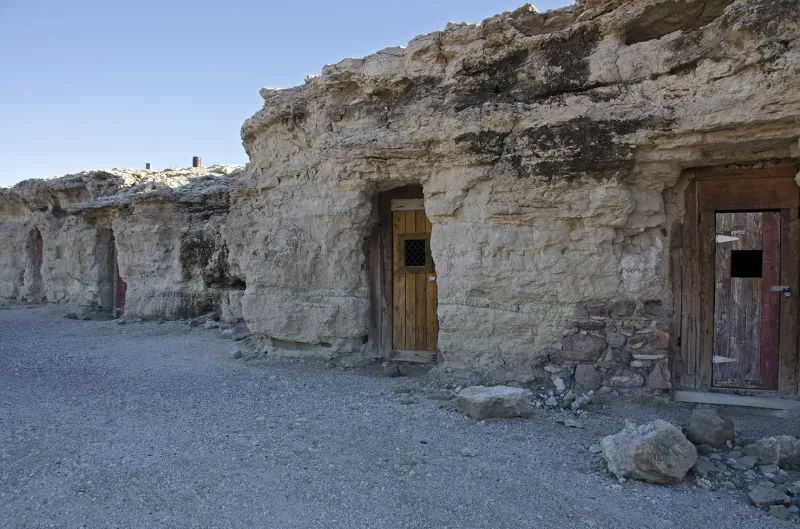 Дублинское ущелье: подземный город золотоискателей в скалах Долины Смерти