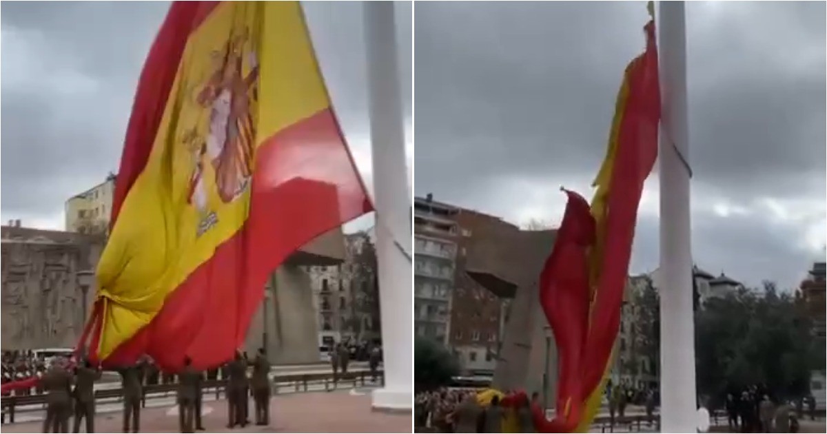 В Испании во время церемонии поднятия флага полотно порвалось и упало