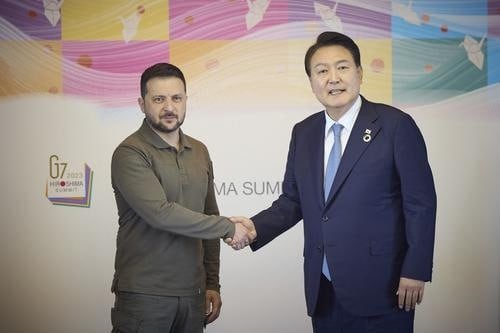 Экс-президента Южной Кореи Юн Сок Ёля приговорили к пожизненному заключению