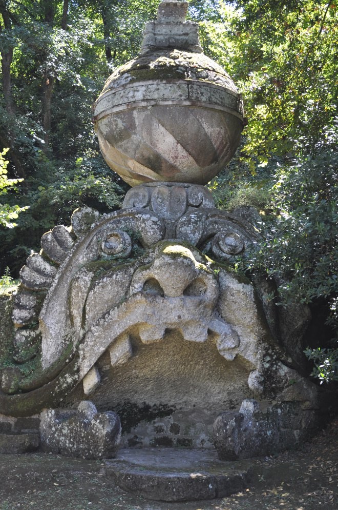 Таинственный лес Бомарцо, ставший домом для порождений герцогской тоски