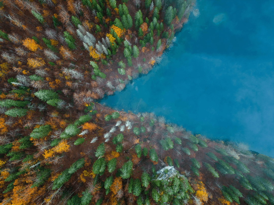 3. Озеро в Италии