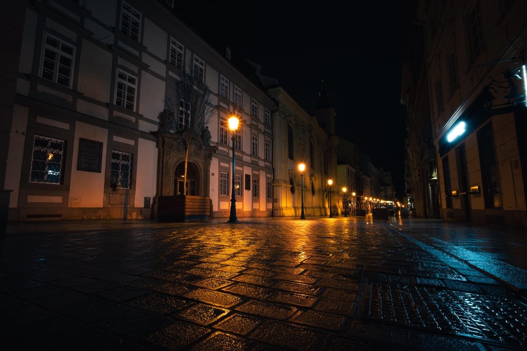 5. Дождливые улицы старого города