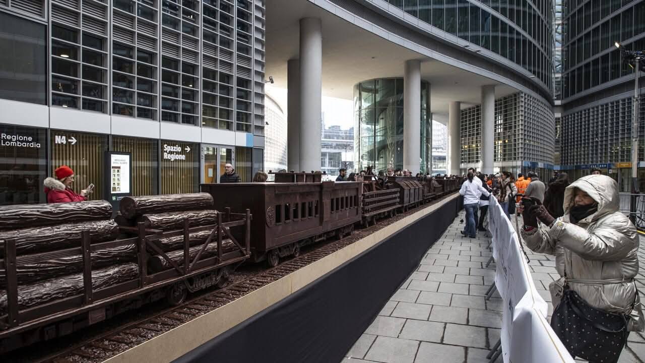 Самая длинная в мире шоколадная скульптура