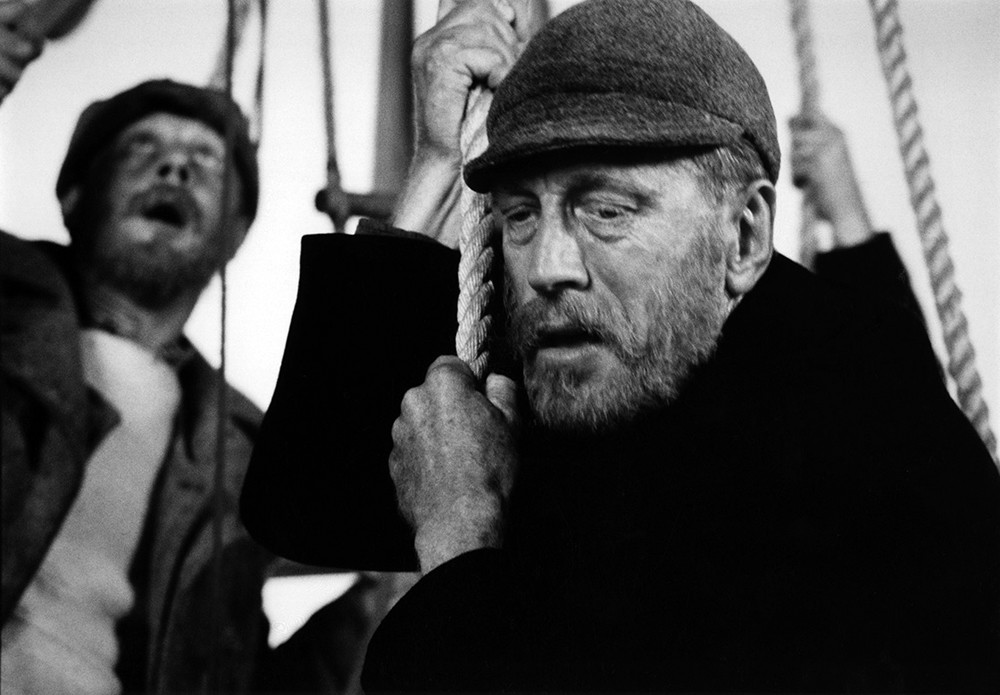 Вавилонская башня пивного короля: зачем шведский магнат построил гору для своих пёселей