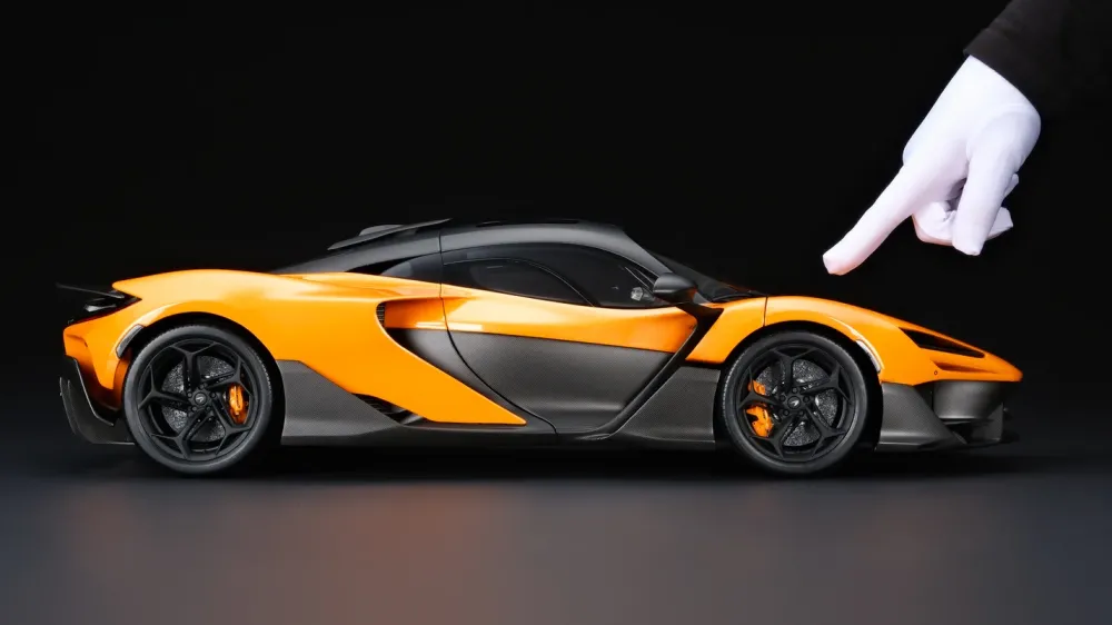 Гиперкар McLaren стал игрушкой по цене двух Lada Granta