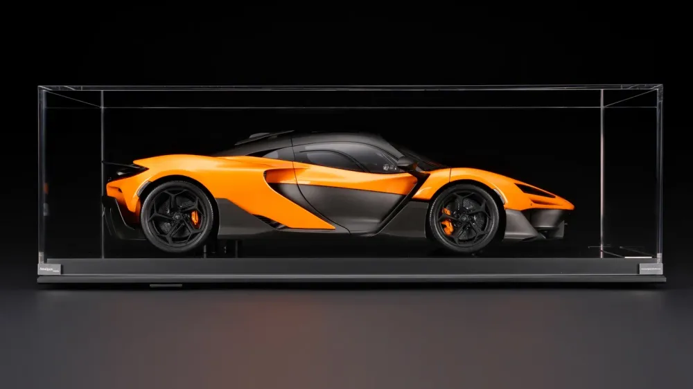 Гиперкар McLaren стал игрушкой по цене двух Lada Granta
