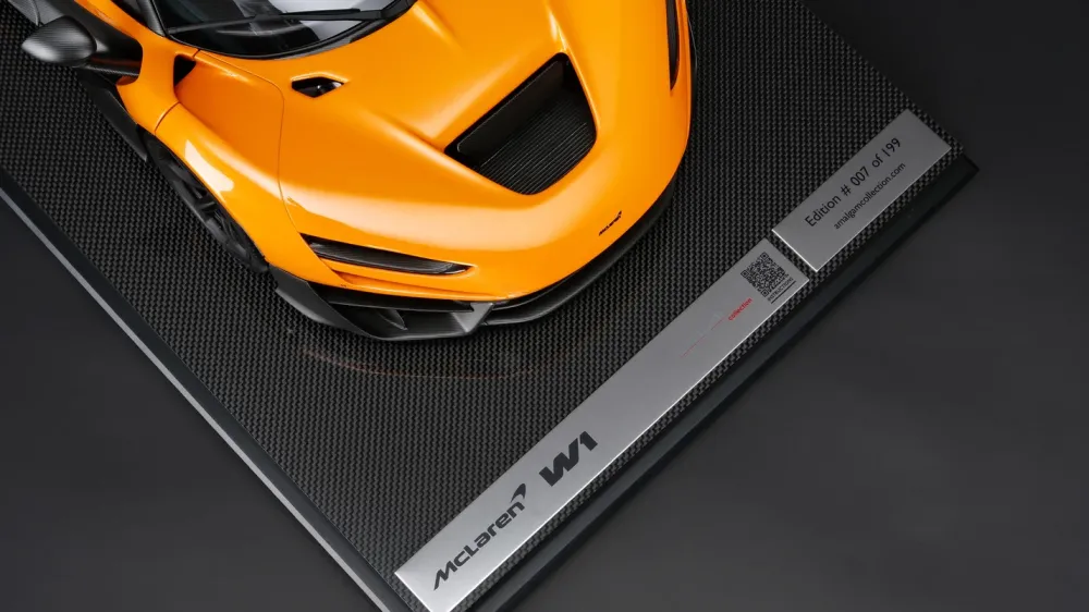 Гиперкар McLaren стал игрушкой по цене двух Lada Granta