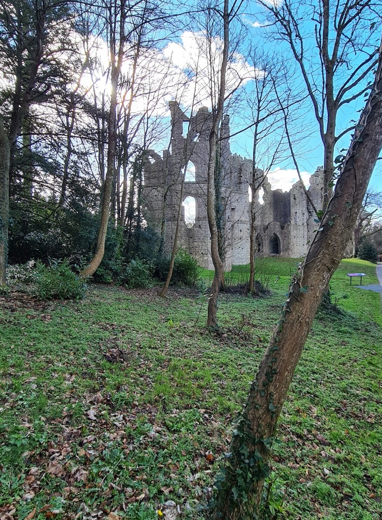 Стена, рождённая из зависти