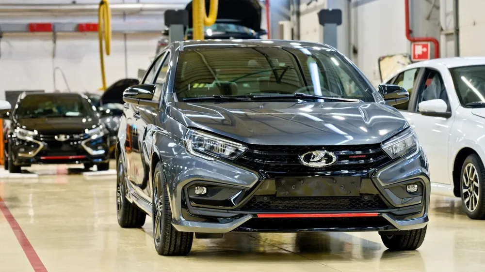 Началось производство новой Lada Vesta Sport с форсированным мотором