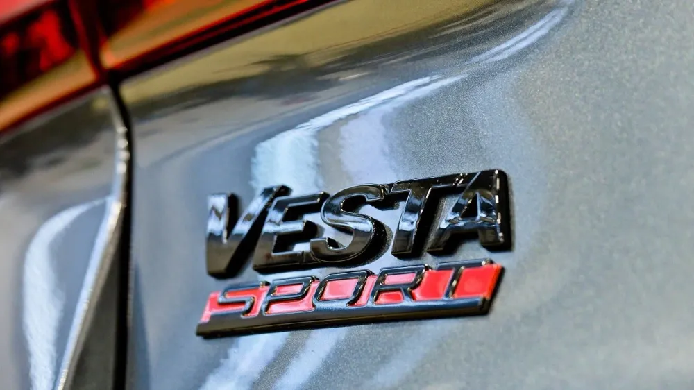 Началось производство новой Lada Vesta Sport с форсированным мотором