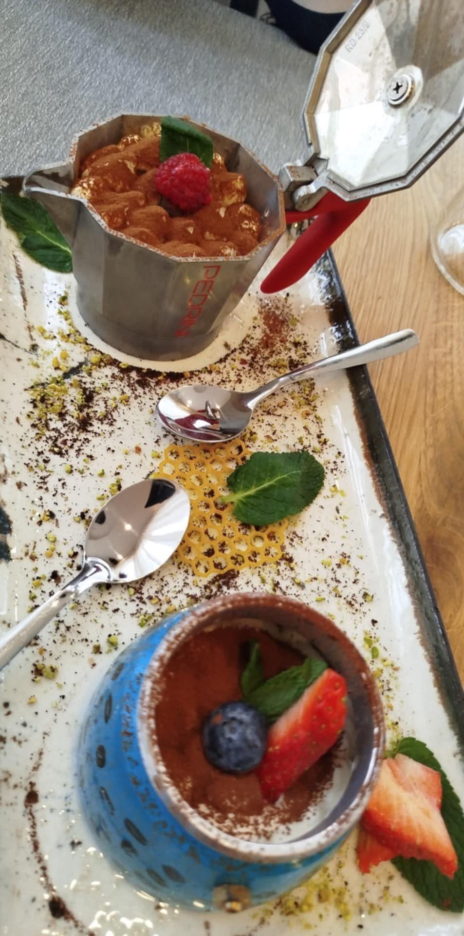 12. В ожидании кофе