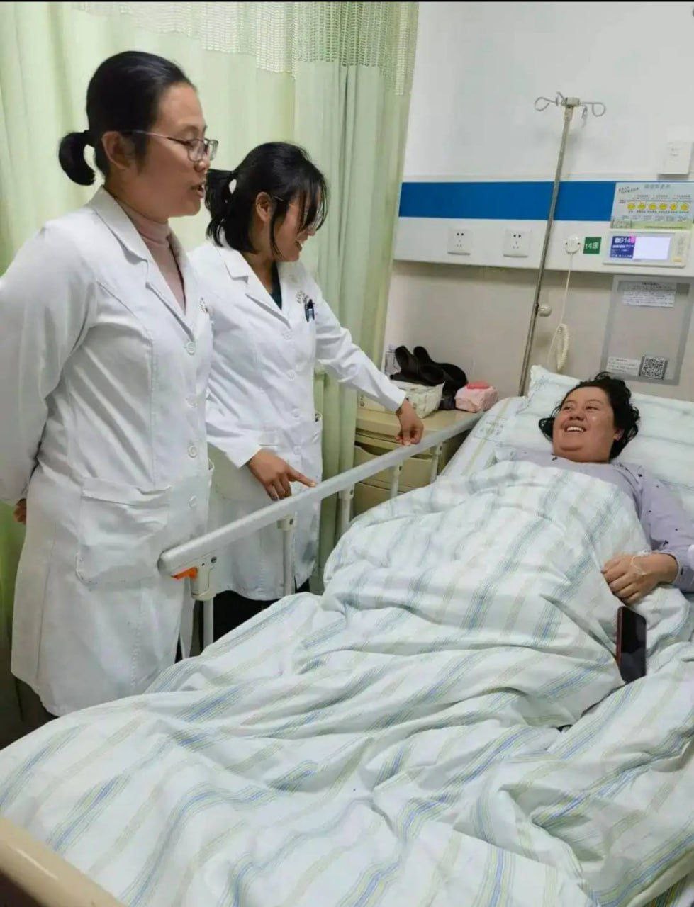 Один шанс на 60 миллионов: 24-летняя китаянка внезапно стала «матерью-героиней»