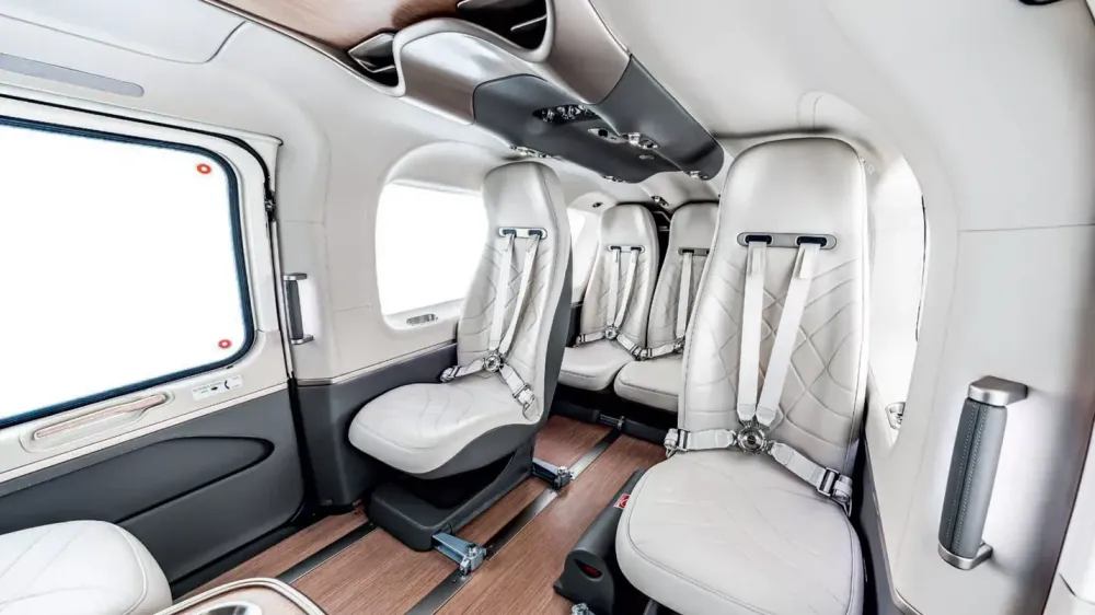 Дизайнеры Mercedes-Benz создали интерьер для вертолёта за 10 миллионов долларов