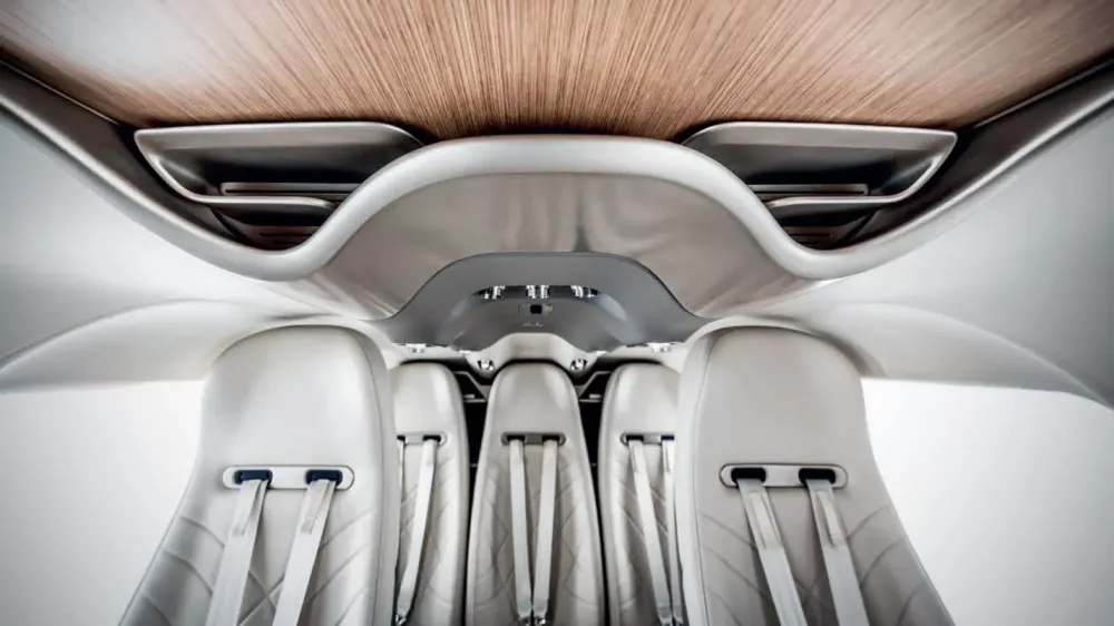 Дизайнеры Mercedes-Benz создали интерьер для вертолёта за 10 миллионов долларов