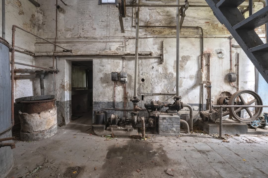 7. Навсегда остановленное оборудование на фабрике