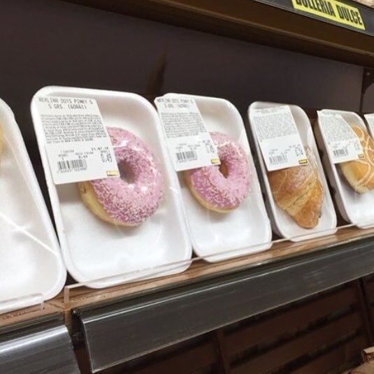 9. Каждому пончику своя отдельная тарелочка